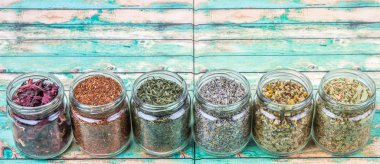 Karışık bitki çayı