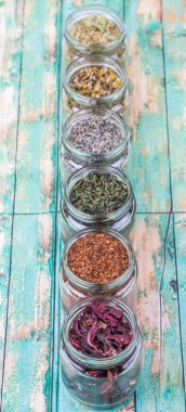 Karışık bitki çayı