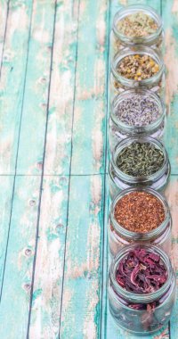 Karışık bitki çayı