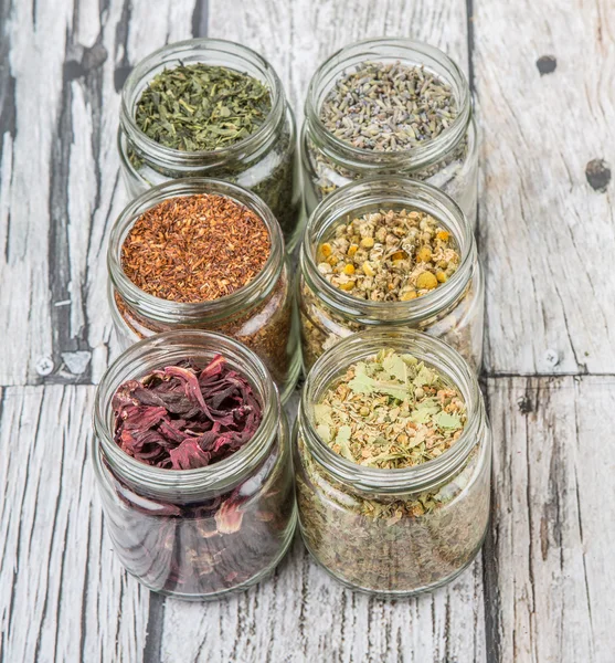 Karışık bitki çayı