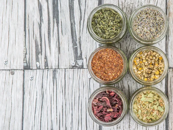 Karışık bitki çayı