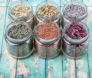 Karışık bitki çayı