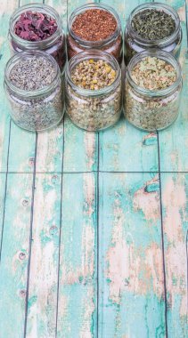 Karışık bitki çayı