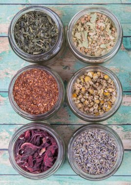 Karışık bitki çayı