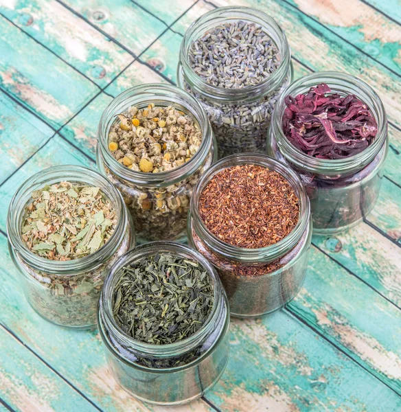 Karışık bitki çayı