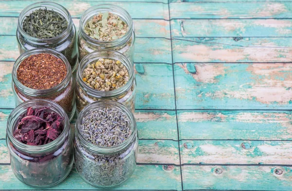 Karışık bitki çayı