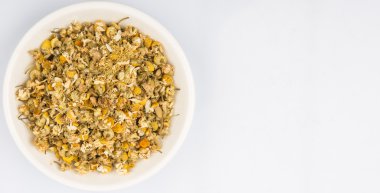 Kurutulmuş papatya bitkisel çay