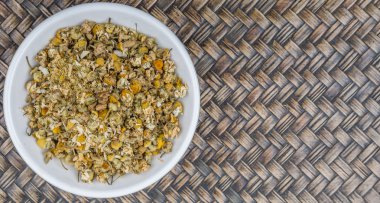 Kurutulmuş papatya bitkisel çay