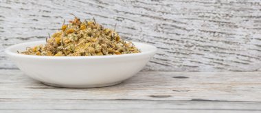 Kurutulmuş papatya bitkisel çay