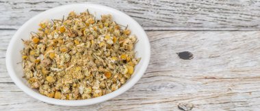 Kurutulmuş papatya bitkisel çay