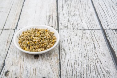 Kurutulmuş papatya bitkisel çay