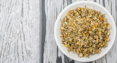 Kurutulmuş papatya bitkisel çay