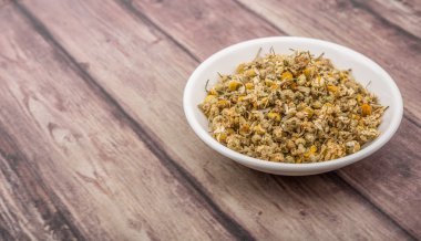 Kurutulmuş papatya bitkisel çay