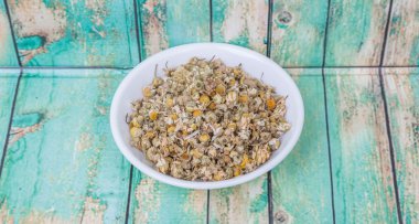 Kurutulmuş papatya bitkisel çay