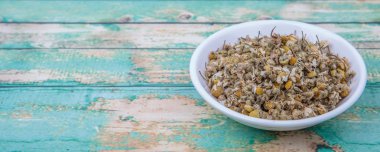 Kurutulmuş papatya bitkisel çay