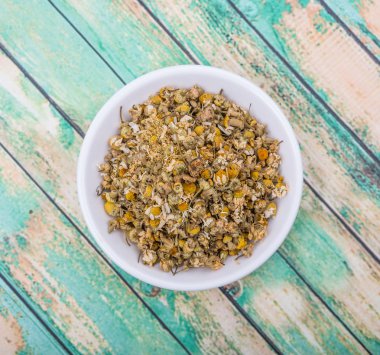 Kurutulmuş papatya bitkisel çay