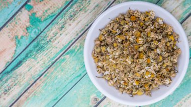 Kurutulmuş papatya bitkisel çay