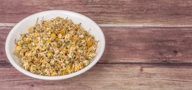 Kurutulmuş papatya bitkisel çay