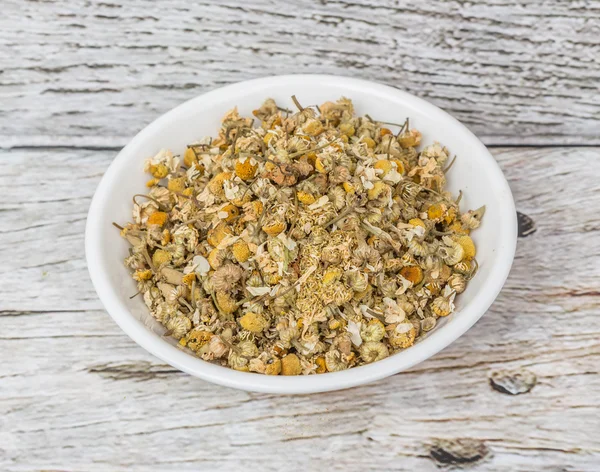 Kurutulmuş papatya bitkisel çay