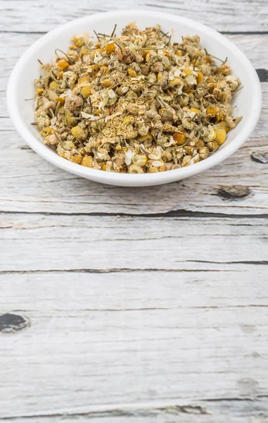 Kurutulmuş papatya bitkisel çay