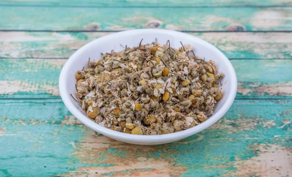 Kurutulmuş papatya bitkisel çay