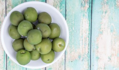 Turşu yeşil zeytin