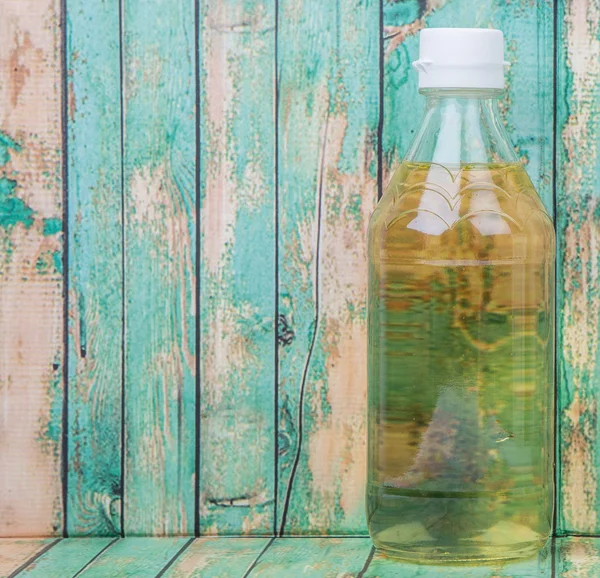 Vinagre de manzana en botella —  Fotos de Stock