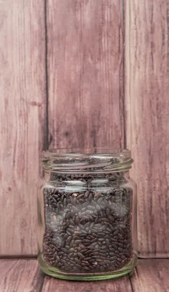 Mijo negro en un frasco — Foto de Stock