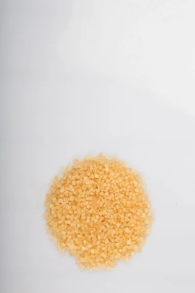 Коричневый сахар на белый — стоковое фото