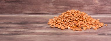 Tablo üzerinde siyah darı