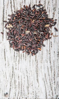 siyah yapışkan pirinç