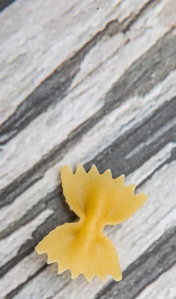 Bowtie tvaru těstoviny — Stock fotografie