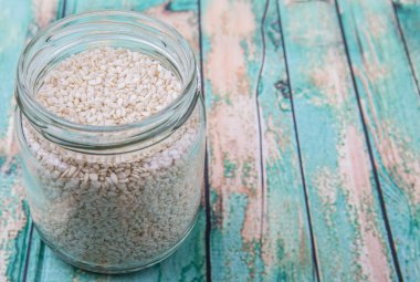 Beyaz susam tohumları