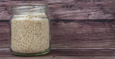 Beyaz susam tohumları