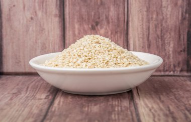 Beyaz susam tohumları