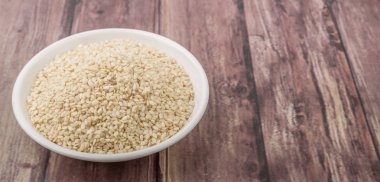 Beyaz susam tohumları