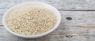 Beyaz susam tohumları