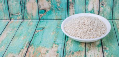 Beyaz susam tohumları