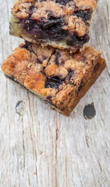 Ev yapımı yaban mersini sünger kek