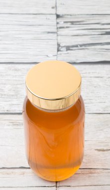 Uzun boylu kavanoz bal