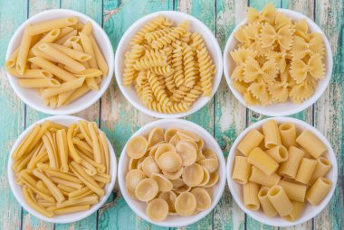 Çeşitli makarna şekilleri