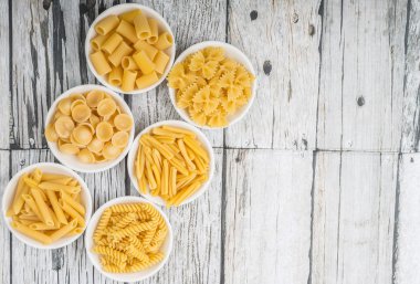 Çeşitli makarna şekilleri