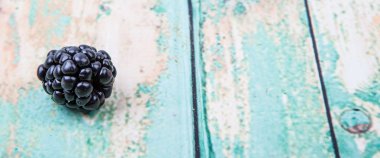 taze böğürtlen meyve