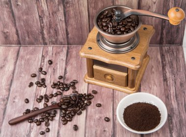 Topraklama kavrulmuş kahve çekirdeği