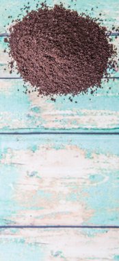 Çekilmiş kahve beyaz kase