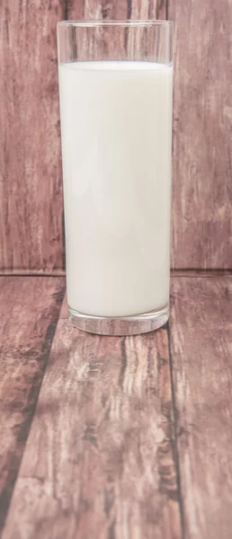 Un verre de lait frais — Photo