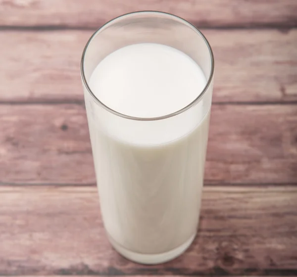 Ein Glas frische Milch — Stockfoto