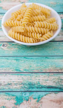 Kurutulmuş düdük makarna