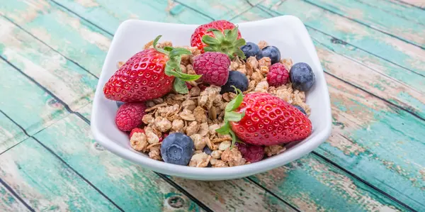 Desayuno Cereales y bayas — Foto de Stock