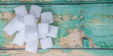 kesme şeker yığını